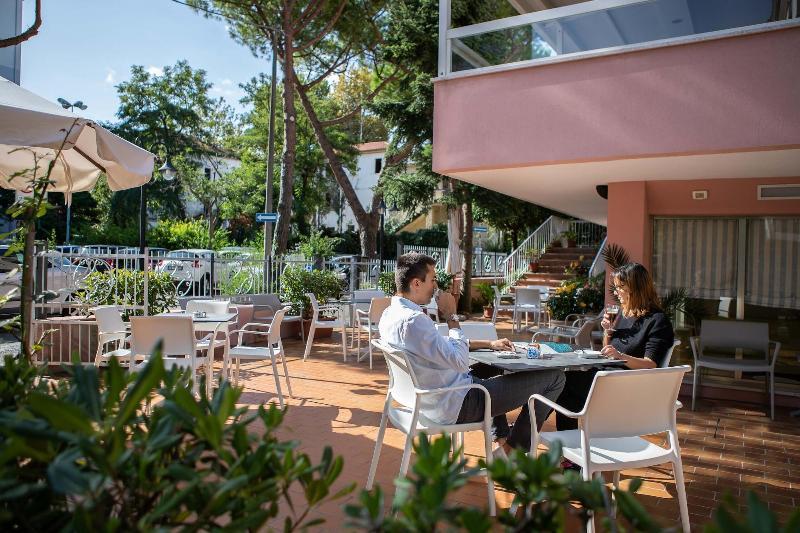 Hotel Alfa Tao Riccione Eksteriør billede