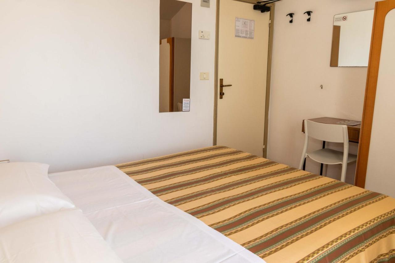 Hotel Alfa Tao Riccione Eksteriør billede